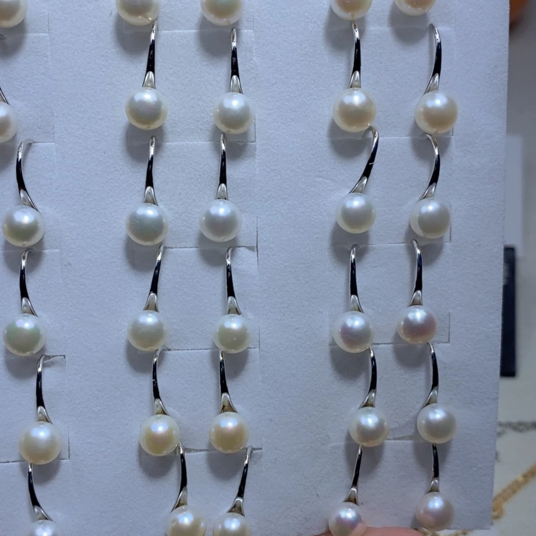 淡水珍珠耳饰未镶嵌