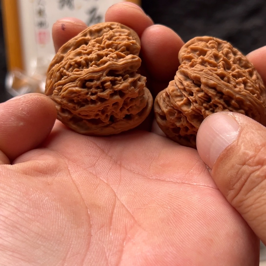 他***丶把件文玩核桃南疆42黄点