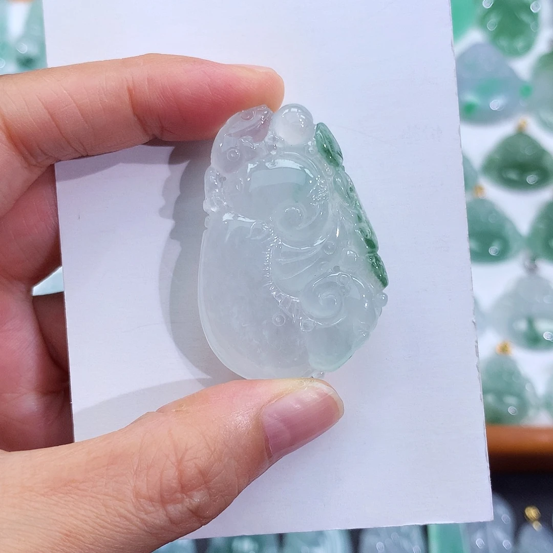 翡翠未镶嵌颈饰翡翠吊坠