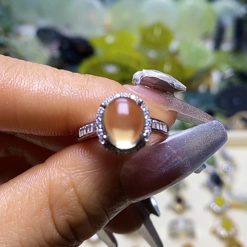 【闪购商品】蛇纹石玉颈饰未镶嵌阿**弯