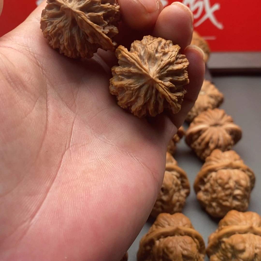 吊坠文玩核桃练手对微瑕31苹果圆