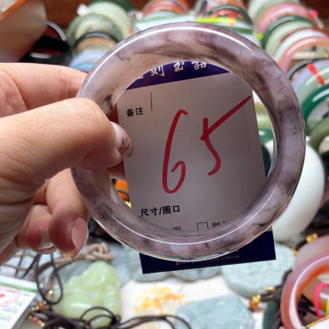 石英岩玉未镶嵌手镯