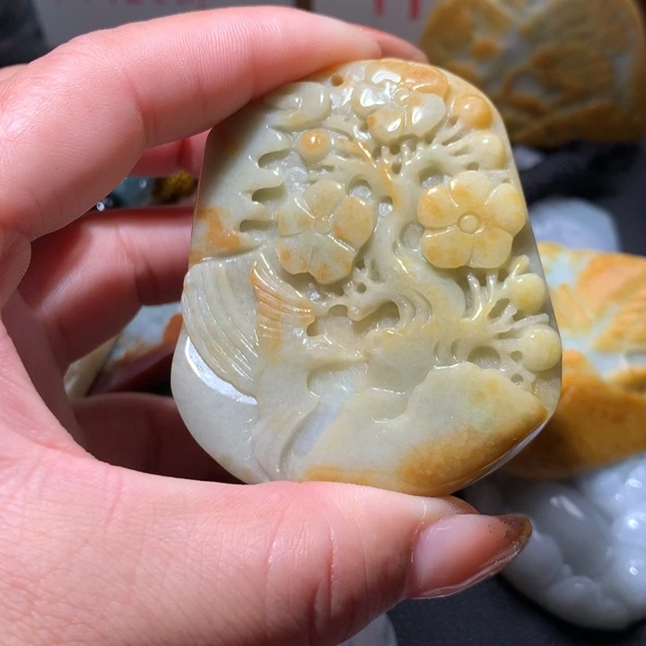 翡翠未镶嵌颈饰保真天然A货翡翠