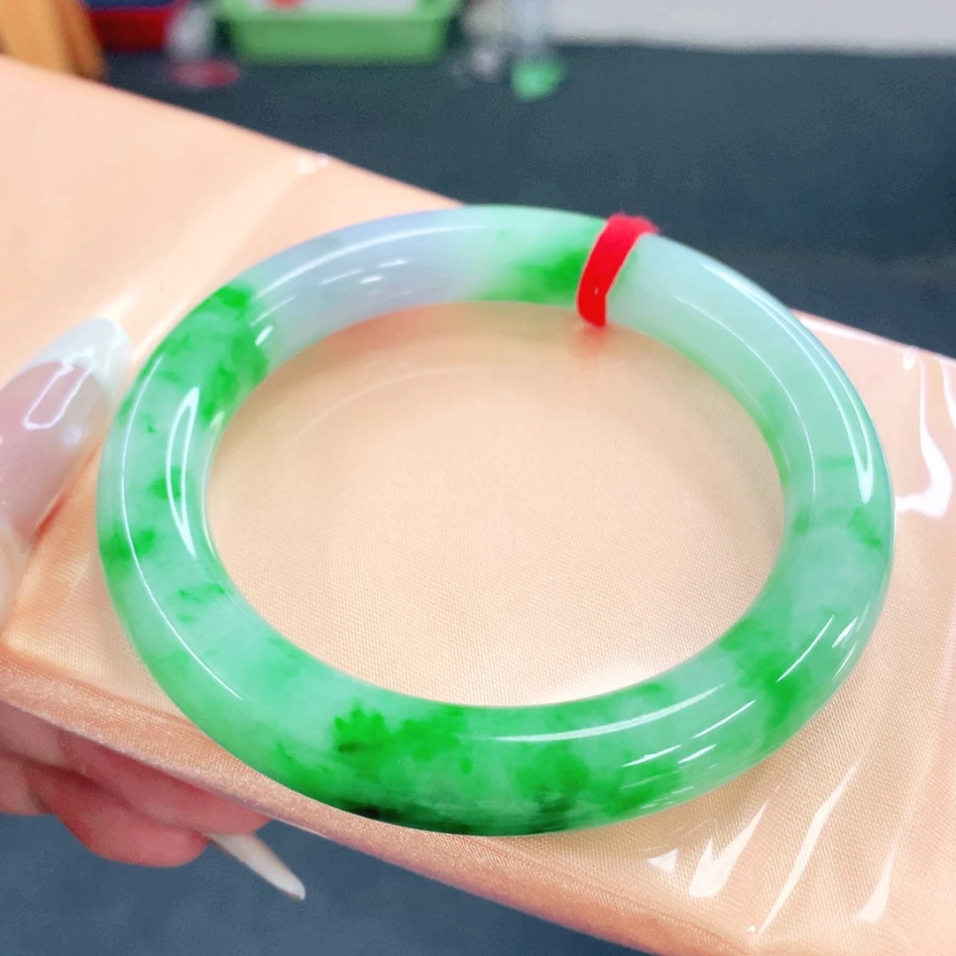 翡翠未镶嵌手镯55