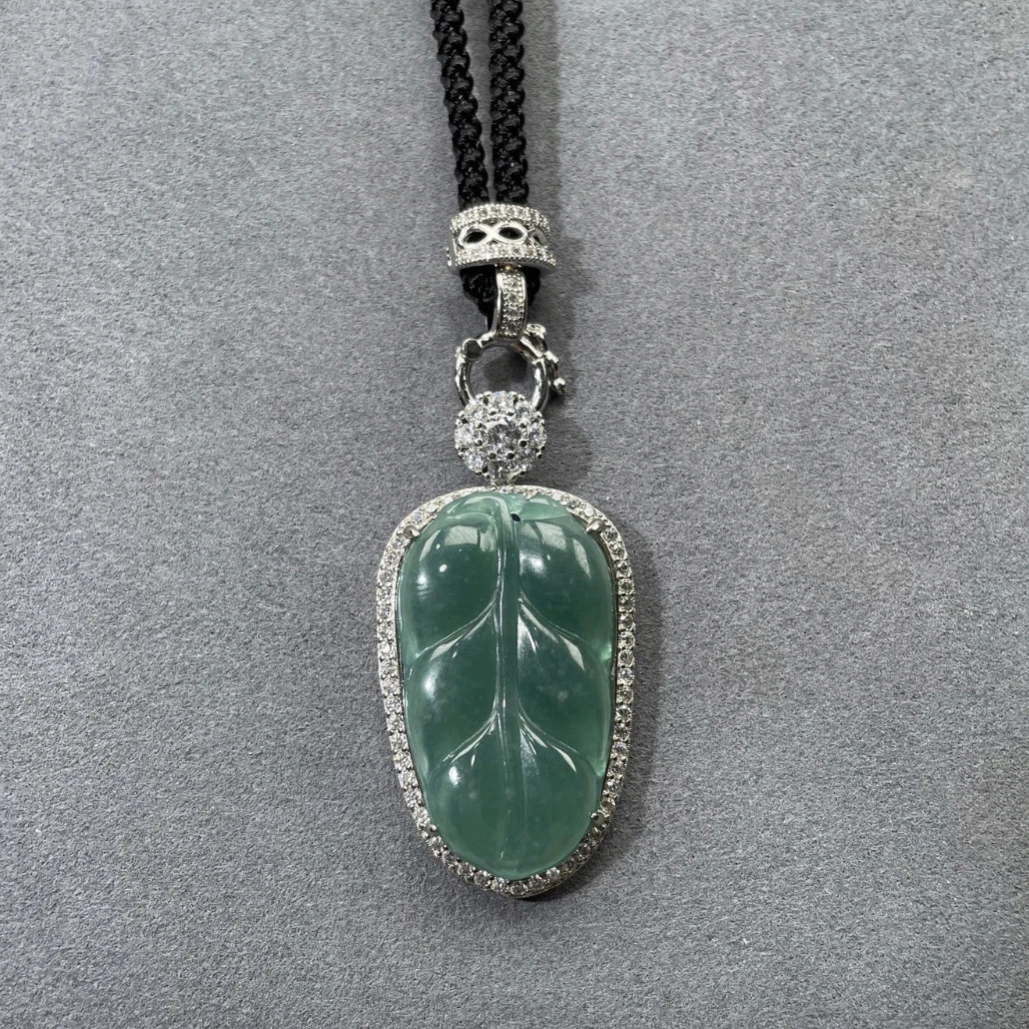 翡翠A货蓝水满绿大叶子高35宽22厚7【超哥宠粉】