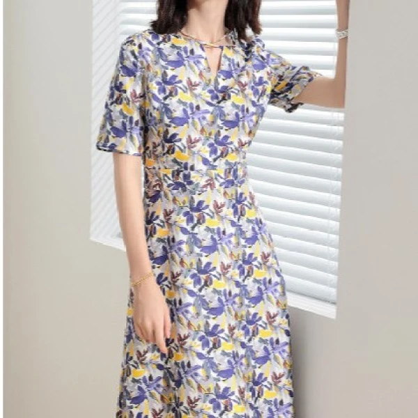 孤品【100桑蚕丝】碎花简约A字版连衣裙 6062