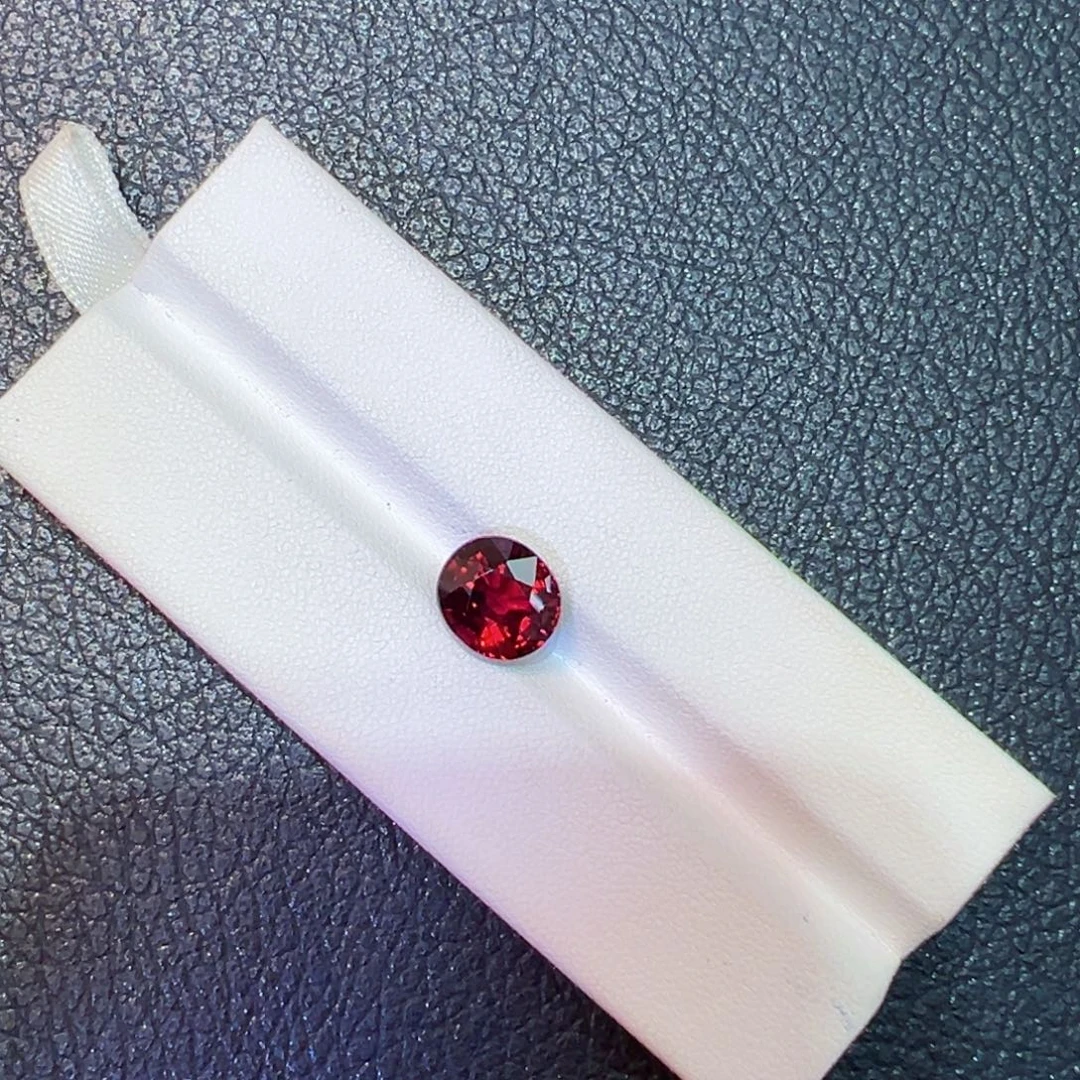 石榴石未镶嵌珠宝半成品5.29ct镁铝
