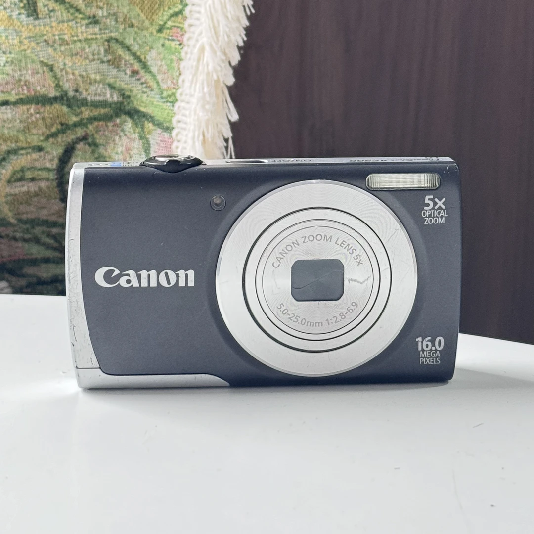 95新 Canon/佳能 A2500黑色1600w像素5x光学变焦ccd数码相机