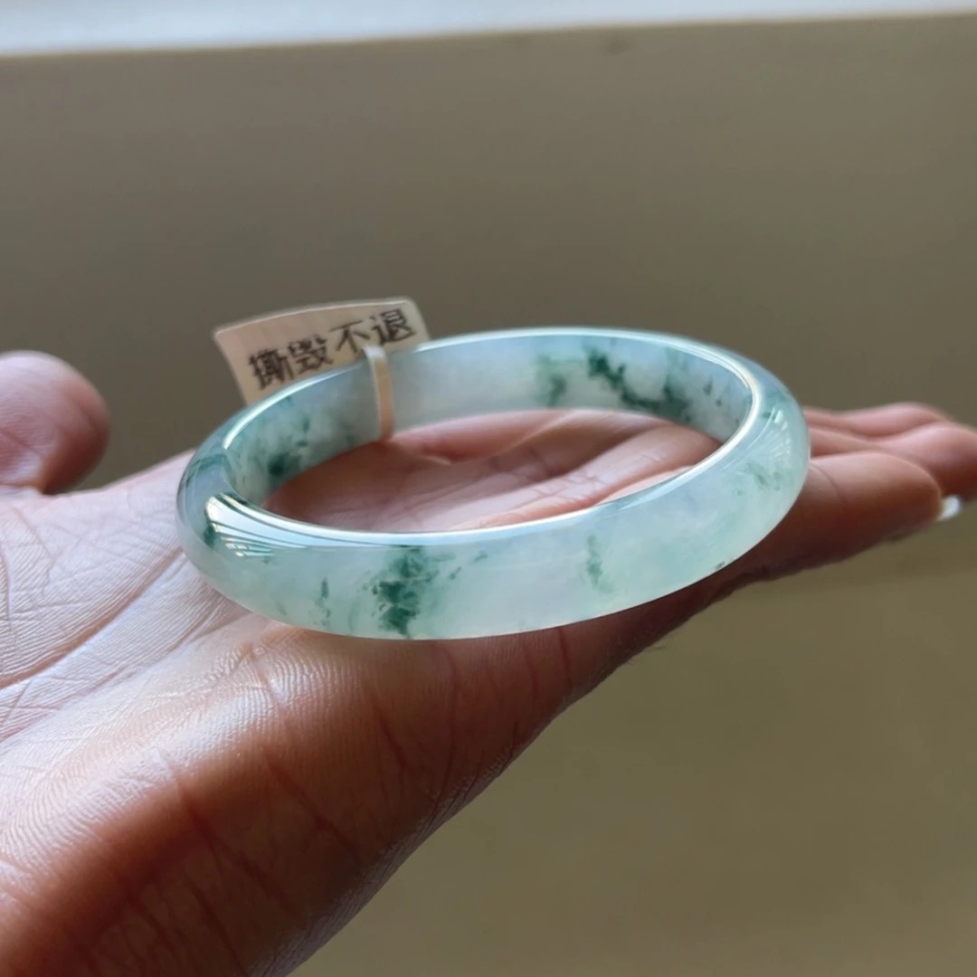 翡翠未镶嵌手镯55圈三天鉴赏期