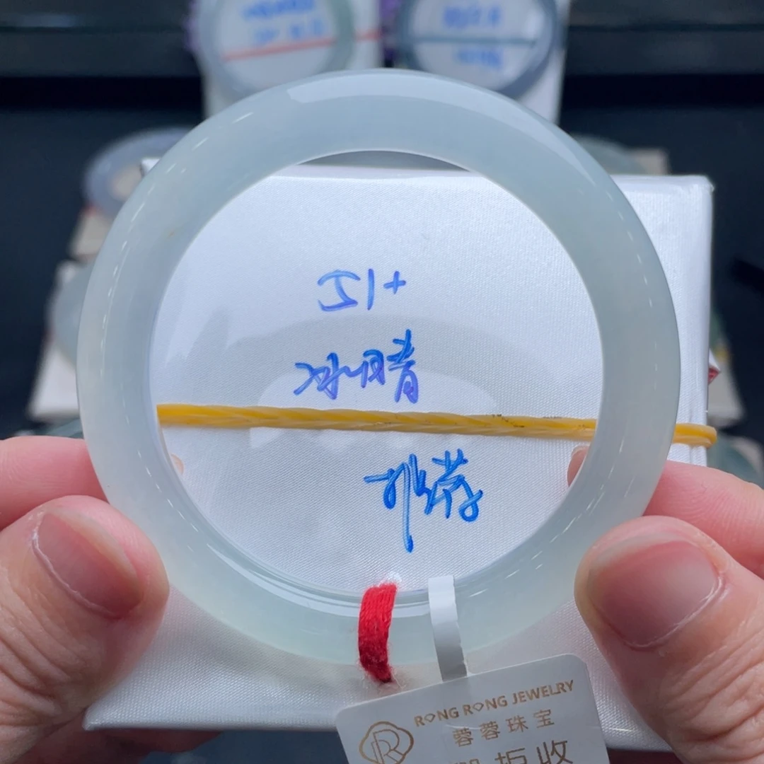翡翠未镶嵌手镯翡翠手镯