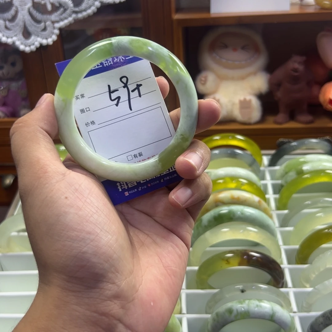蛇纹石玉未镶嵌手镯552