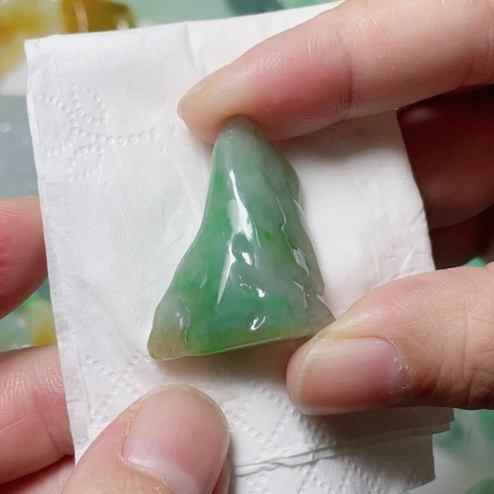 定制翡翠未镶嵌包工