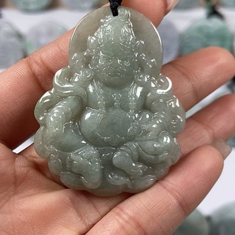 翡翠颈饰未镶嵌黄财神爷