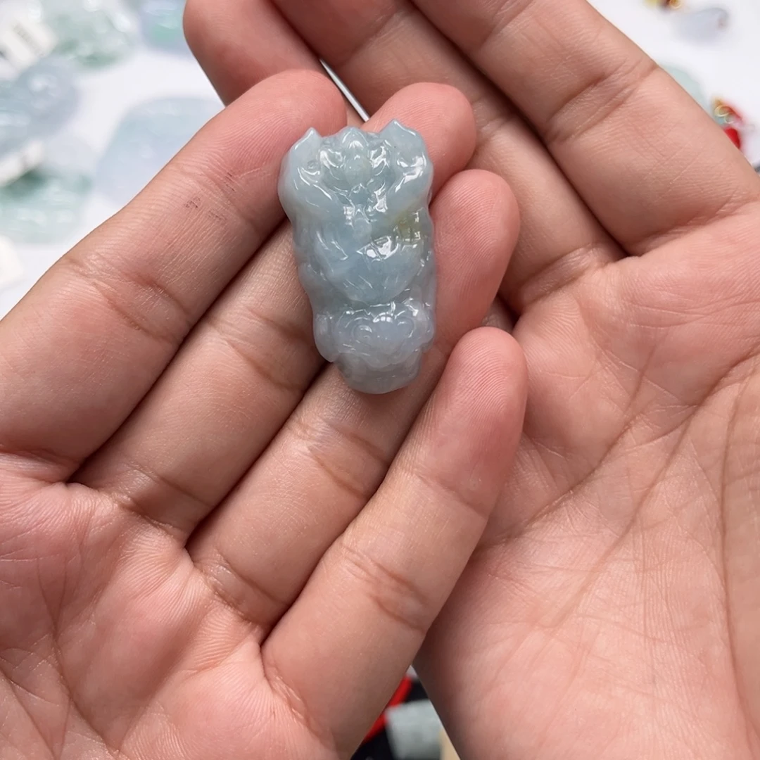 周****颈饰未镶嵌翡翠天然翡翠A货