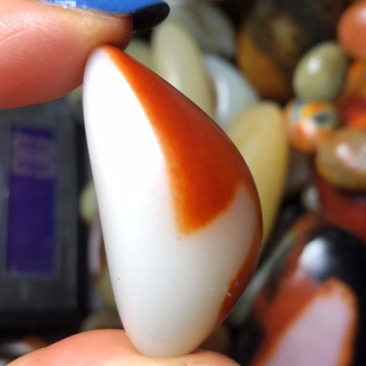 和田玉未镶嵌珠宝奇石