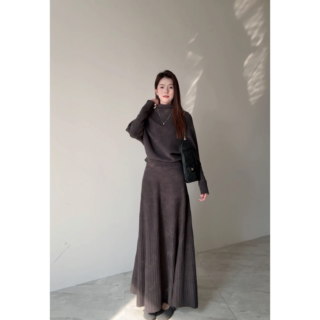 【气质纸片人】加长堆堆领气质慵懒风蝙蝠袖半裙两件套 25496