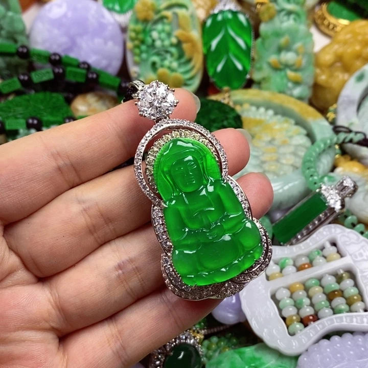 翡翠未镶嵌吊坠(赠链)崇*