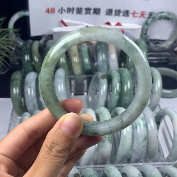 M***y翡翠手镯未镶嵌2号