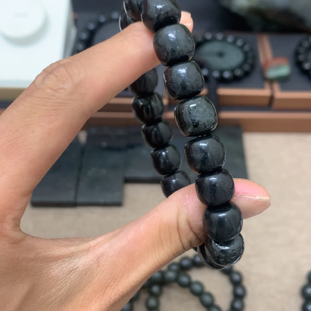 手链未镶嵌和田玉