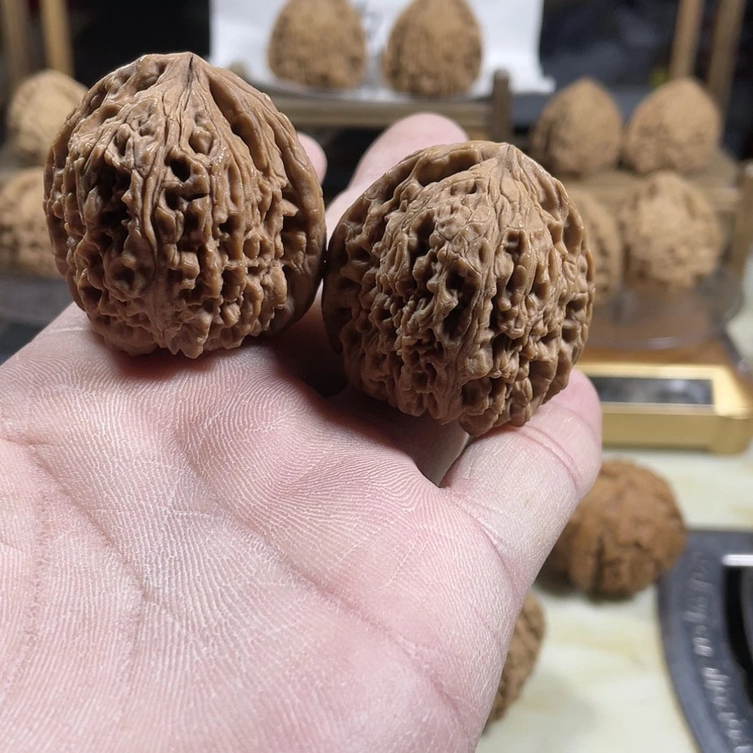 桃核吊坠@****.文玩核桃南将石