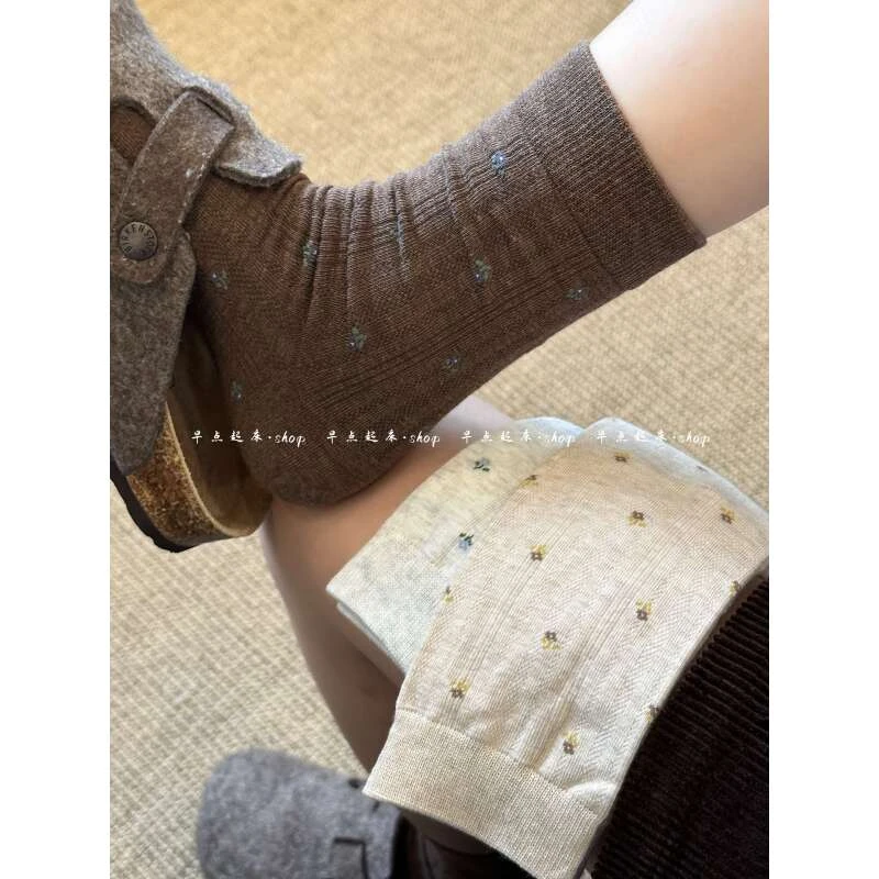 【早点起床shop】早秋氛围感穿搭复古镂空网眼小花百搭无骨中筒袜