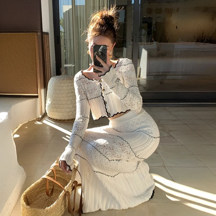 黑白间色条纹针织上衣裙子两件套时尚气质早春穿搭女生一整套装