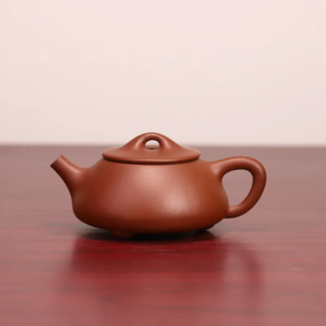 石瓢壶，庄建平作品原矿老清水泥，容量200cc，网孔14孔出水