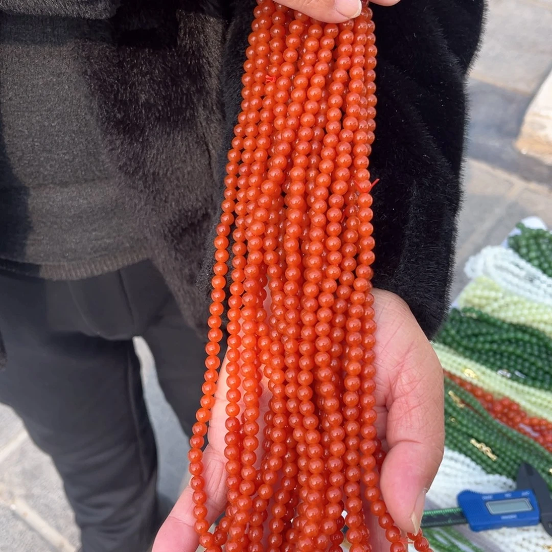 南红玛瑙颈饰未镶嵌