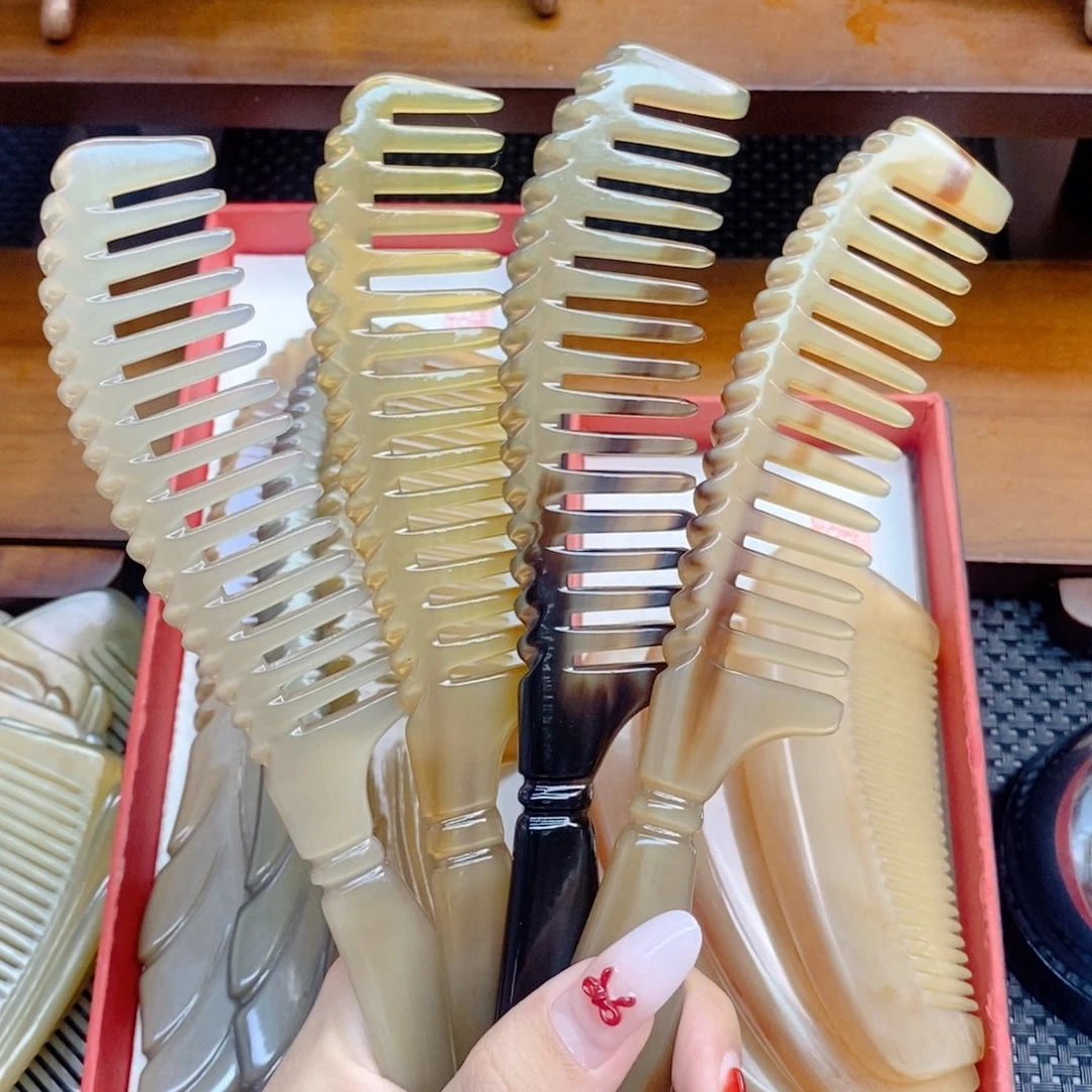 纯手工制作纯牛角梳子