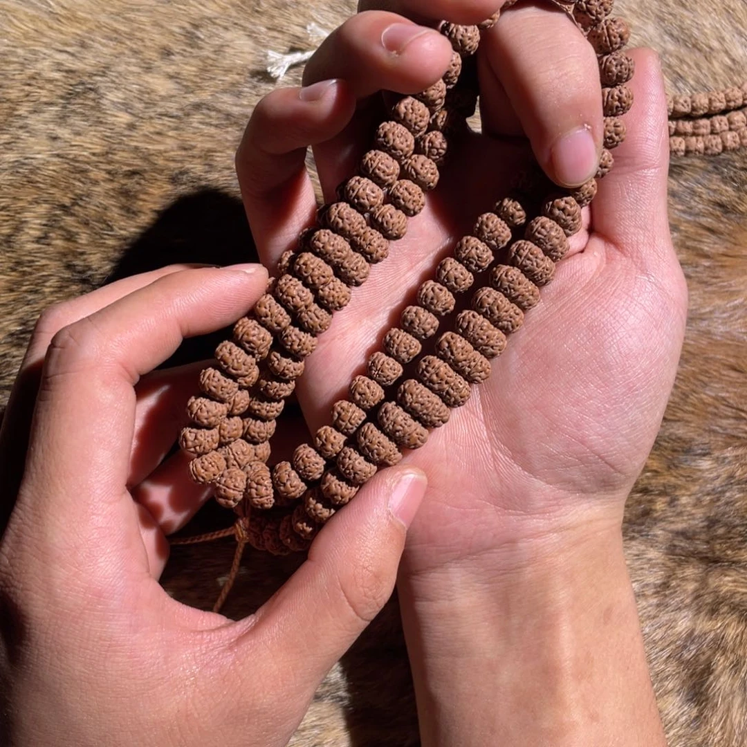 爱***哆吊坠金刚菩提老树王108