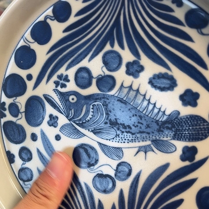 瓷片景德镇青花鱼藻纹大壶承微瑕