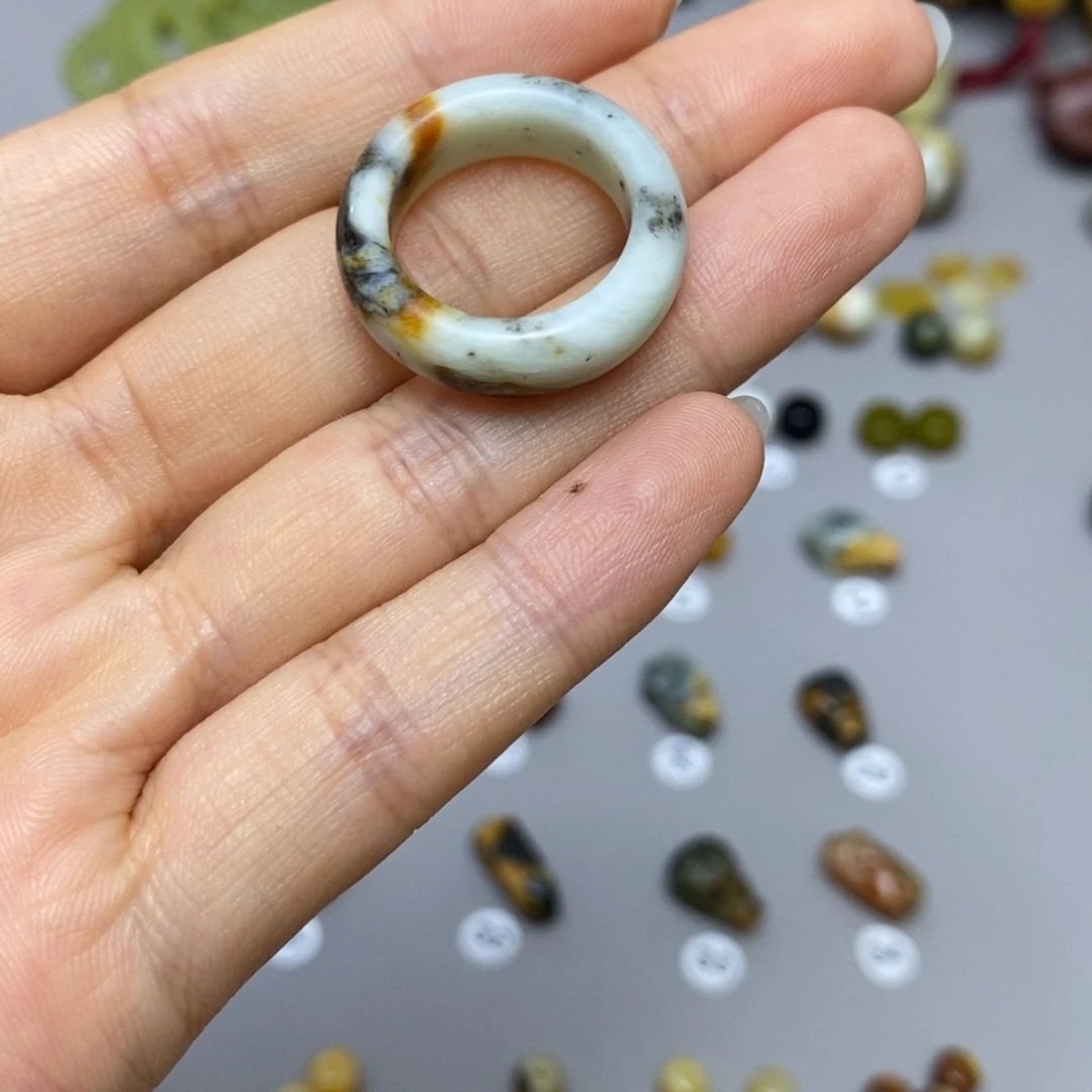 蛇纹石玉合金配饰?***?