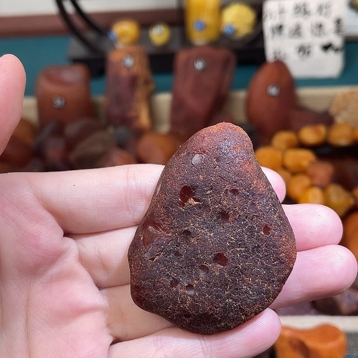 琥珀未镶嵌珠宝奇石吊坠