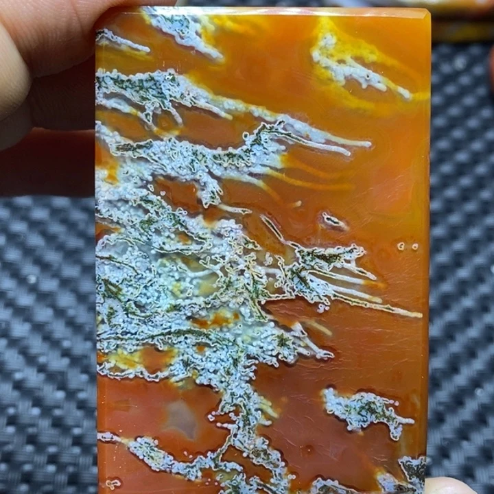 玛瑙/玉髓颈饰未镶嵌绿***湾