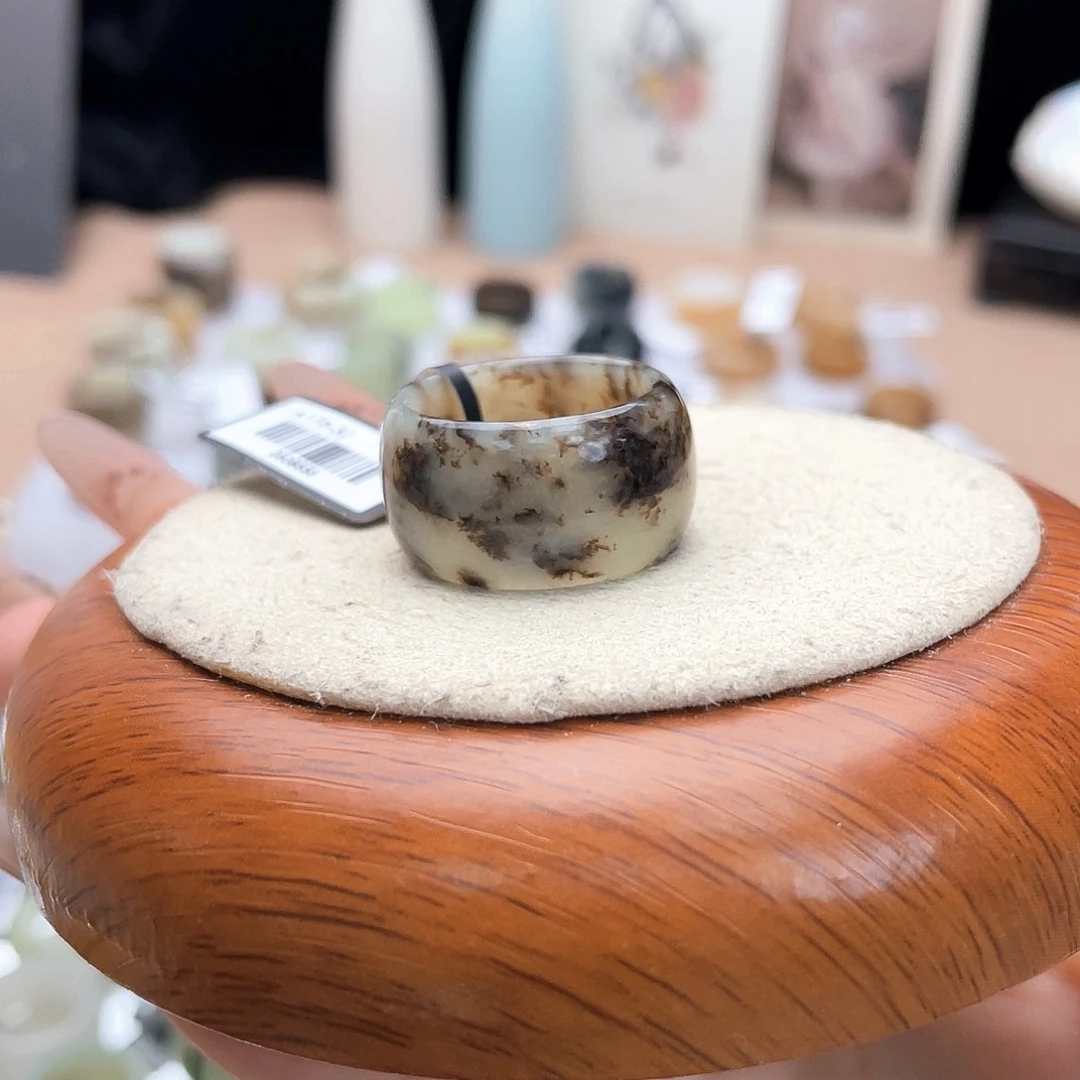 未镶嵌戒指和田玉（糖玉）c83桂花墩墩18.7不退货