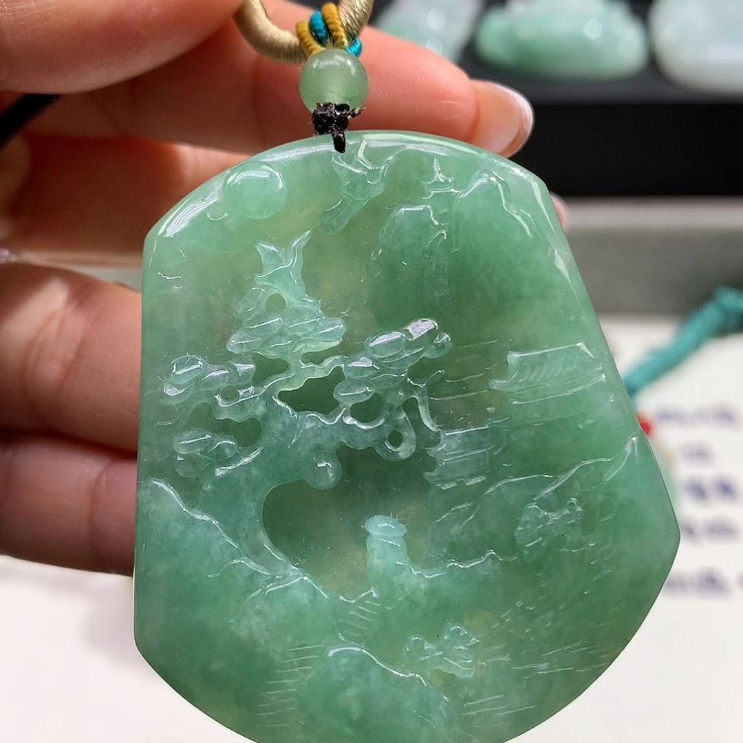 翡翠未镶嵌颈饰翡翠
