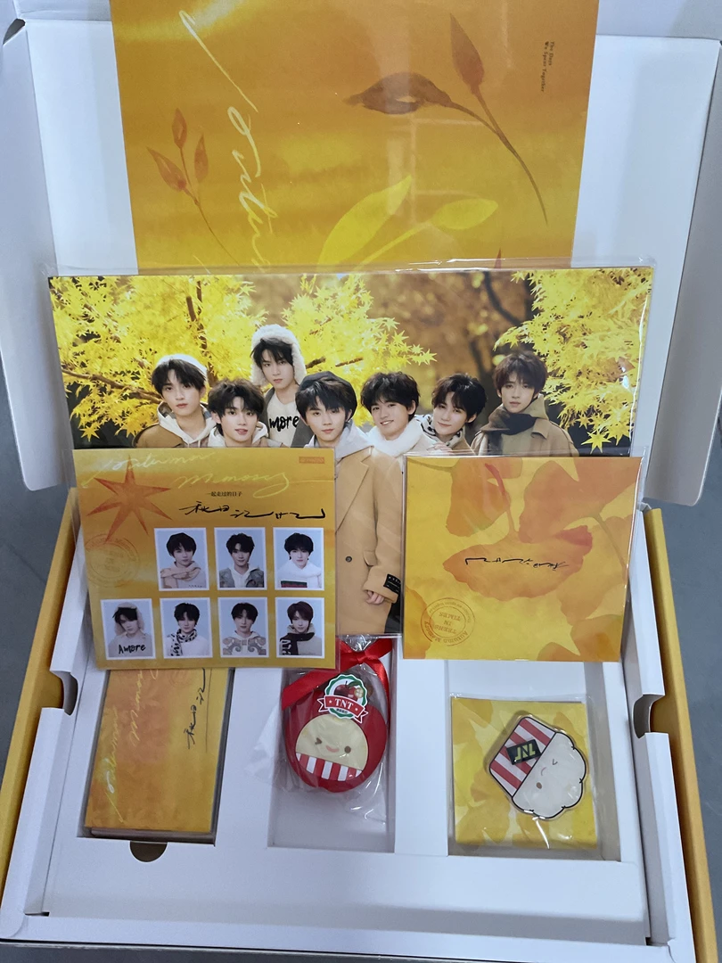 时代少年团秋日无卡全套 仅拿卡包其他未拆