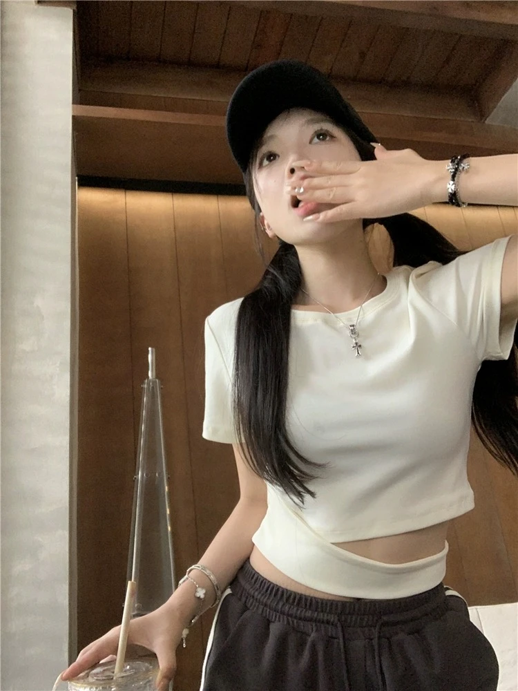 15717 不规则短袖T恤女新款夏季短款设计感独特别致上衣