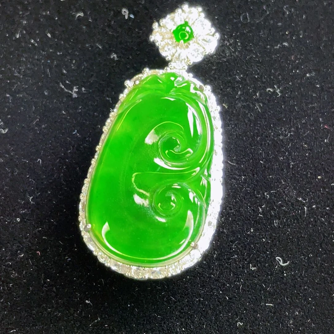 翡翠未镶嵌吊坠(不含链)