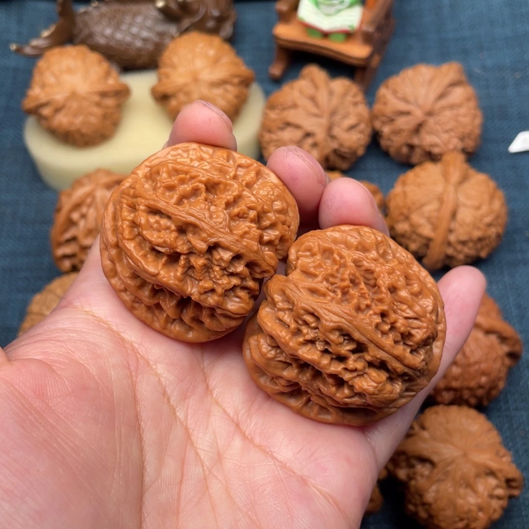 文玩核桃把件43红皮球筋全品