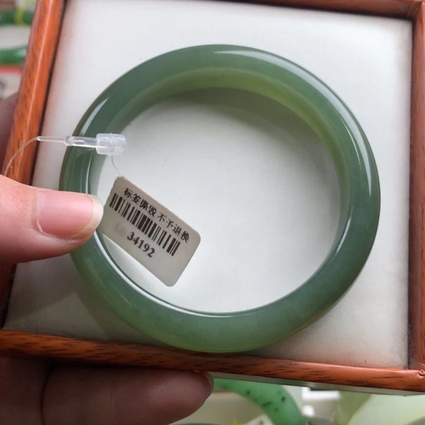 【闪购商品】和田玉手镯未镶嵌56.9