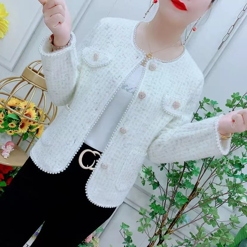 名媛短款小香风外套女2025秋冬新款小个子法式高级感钉珠针织上衣