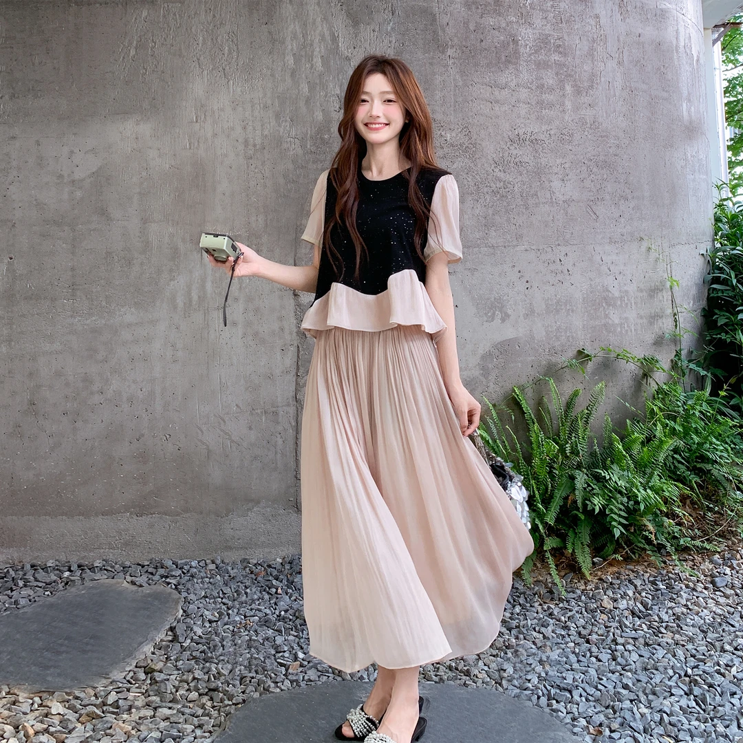 法式高级感时尚套装女2025夏新款气质减龄短袖上衣阔腿裙裤两件套