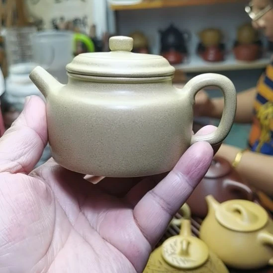 J***G紫砂茶壶本山绿泥，德中壶，190CC容量