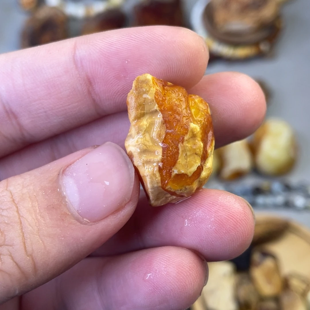 定制琥珀天然琥珀