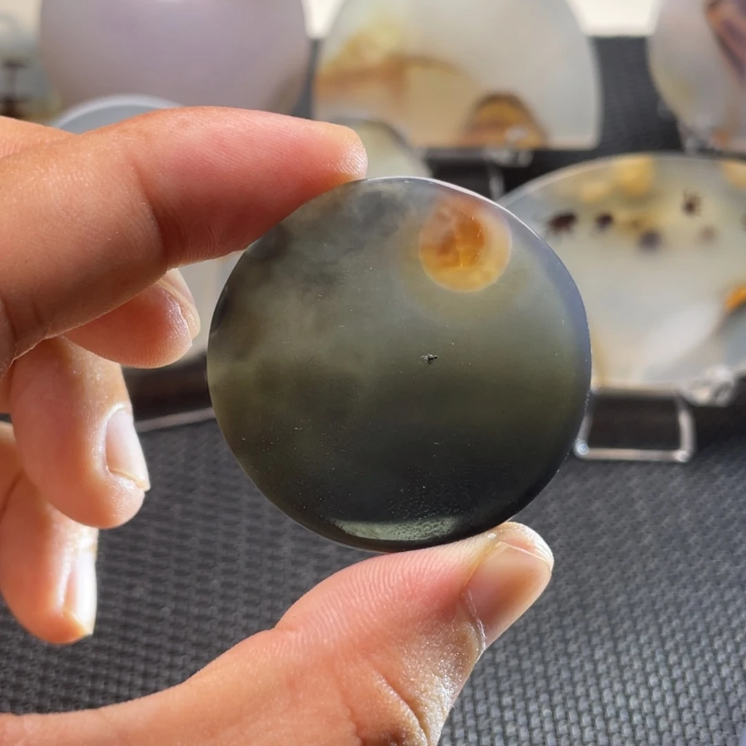 石***缘玛瑙/玉髓颈饰未镶嵌