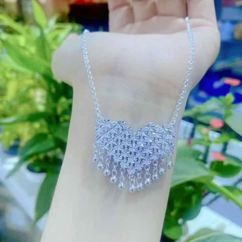 坠链均足银 990重工钻花爱心流苏项链