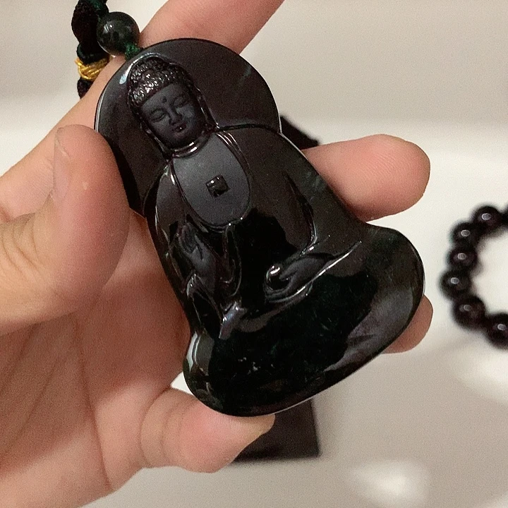 李***飞翡翠未镶嵌颈饰翡翠