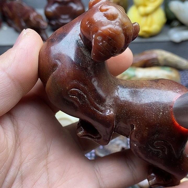 未镶嵌蛇纹石玉颈饰