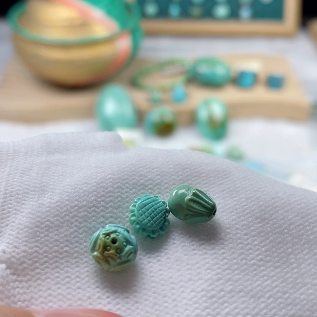 南红玛瑙颈饰未镶嵌